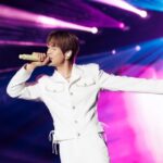 「SHINee」オンユ、「ONEW THE LIVE」のバンコク公演も盛況…“JJINGGU”と一緒に大合唱