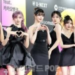 「IVE」新曲「XOXZ」の振り付け映像を公開、夢の中のような神秘的な魅力