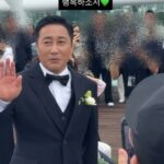 「再婚」キム・ビョンマン、タキシード着て新郎入場…パク・ソングァンが結婚式公開