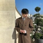「BTS」V、「セリーヌショーで最もパリジアンらしい韓国アーティスト」