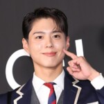 パク・ボゴム、「ミュージックバンク」の単独MCとしてリスボンに