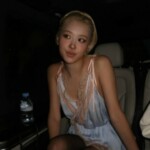 “アンバサダーなのに”ROSE（BLACKPINK）、これは人種差別？一人トリミングされた写真を英メディアがアップし批判殺到