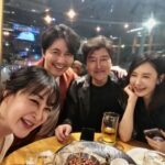極秘結婚したチョン・ウソン、飲み会で近況キャッチ…ひげを伸ばしてニッコリ