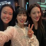女優パク・シネ、ボブヘアの女神…グレース・キム&スヒョンと3ショット 女優パク・シネ、ボブヘアの女神…グレース・キム&スヒョンと3ショット