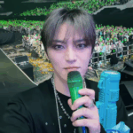 ジェジュン、グリーンのペンライトの波の中でファンとひとつに （動画あり）