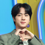 「BTS」JIN、「前世が王子さまだったと思われるスター」で1位に…世界最高のイケメン存在感