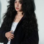 キム・テリ、爆発パーマさえ似合うなんて…独歩的なビジュアルで魅了