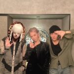 「NCT」ユウタ（YUTA）、日本のアーティストhyde＆命との豪華すぎるスリーショットを公開…“神と神”