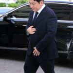 HYBEパン・シヒョク議長、3度目の警察召喚調査中…190億円の不当利得容疑