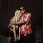 「BLACKPINK」ROSE、グラミー賞ノミネートでブルーノ・マーズと満面の笑み…「KPOPガールズ! デーモン・ハンターズ」も