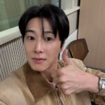 「東方神起」ユンホ、さわやかなサムズアップ…DinDinのYouTubeに出演（動画あり）
