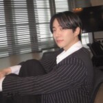 「2PM」イ・ジュノ、「テプン商事」放送終了の名残惜しさ…シナリオと事務所の写真で思い出を語る