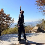 ジェジュン、秋晴れの中でリフレッシュ…「希望に満ちた明日を描いて行こう」