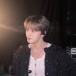 ジェジュン、薄暗い中でもまぶしいビジュアル…かっこよくてクラクラ