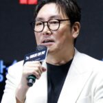 歌手イ・ジョンソク、チョ・ジヌンを擁護するコメントを投稿するも削除