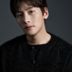 「インタビュー」①「捏造された都市」チ・チャンウク、体力の限界に挑んだ撮影現場「本当にしんどかった」