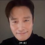 俳優イ・ビョンホン、妻イ・ミンジョンとの約束を守った…“モザイク解除”で登録者50万人達成を祝福