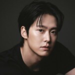 コンミョン、突発性難聴で入院中だった「まもなく現場に復帰」…新ドラマ「隠密な監査」撮影中に発症