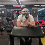 「FTISLAND」ホンギ、トレーニングの合間にセルカ…「明日、SUGARの初公演ファイト！」