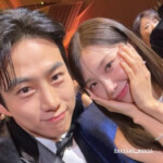 「2PM」テギョン、チョン・ウンジ（Apink）＆ソヒョン（少女時代）と一緒に「2025 KBS 演技大賞」出席