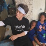 ジェジュン、フィリピンの子供たちとのあたたかいふれあい