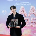 イ・ジュノ（2PM）、“カン・テプン旋風”でAAAを席巻…4冠＋MCで存在感爆発…世界的影響力を再証明