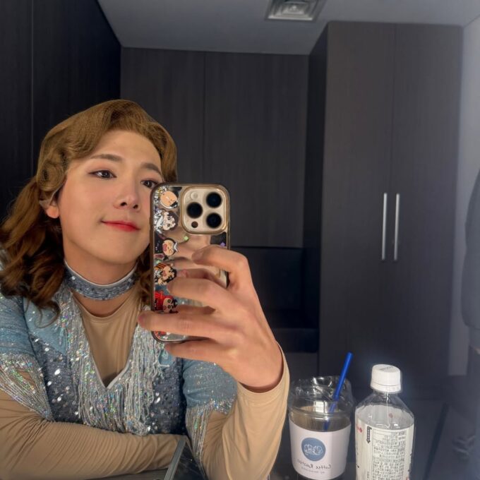 「FTISLAND」イ・ホンギ、女性より美しいセルカ…「どう？」