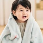 俳優シム・ヒョンタクの息子ハルくん、最年少でファンミーティング開催…人気がすごいね（スーパーマンが帰ってきた）