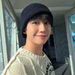 俳優チョン・ヘイン、ホワイトニットにブラックニット帽でイケメンビジュアル爆発…大学生のような雰囲気