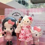 「BLACKPINK」ジス、ハローキティとのコラボイベントのビハインドを大放出