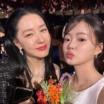 イ・ヨンエ、26年ぶりのKBS演技大賞…彼女だけ時が止まっているかのような美貌