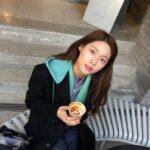 ソリョン（AOA）、冬の装いも美しく…抜群のスタイルだから何でも似合う「女神」