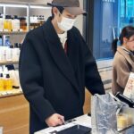 俳優チェ・ウシク、日本での日常を公開…普通に買い物する姿も