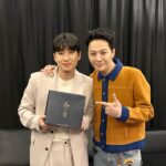 YouTuberのミミミヌ、G-DRAGONから“1000万ウォン相当”のプレゼントにハグまで…“成功したオタク”