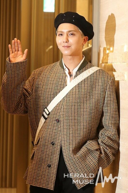 WINNER」ソン・ミンホ側の要請で初公判が4月21日に延期 兵役法違反疑惑