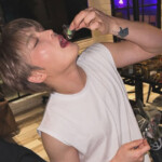 ジェジュン、楽しいバースデーパーティ…「バースデーケーキは、やはり」（動画あり）