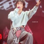 「FTISLAND」イ・ホンギ、雨の中で熱唱…香港「FNC BAND KINGDOM」初日終了！