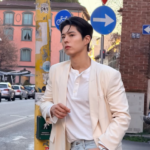 パク・ボゴム、イタリアで見せたラグジュアリーでクラシックなビジュアル