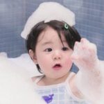 <トレンドブログ>俳優シム・ヒョンタクの息子ハルくん、泡だらけのかわいいスチール公開…「スーパーマンが帰ってきた」が楽しみ