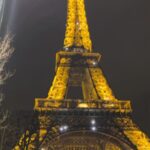 <トレンドブログ>「東方神起」ユンホ、エッフェル塔の前で子どものようにはしゃぐ姿がかわいい（動画あり）