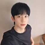 <トレンドブログ>俳優チョン・ヘイン、Tシャツ1枚で完成させた“彼氏ルックの定番”