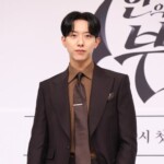 <トレンドブログ>「CNBLUE」イ・ジョンシン、展覧会のオーディオガイドに参加…声の才能寄付