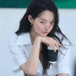 「再婚承認を要求します」シン・ミナ、ナビエの存在感「抜群」…神秘的で清楚な美しさ