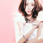 「ITZY」YUNA、幻想的なまなざし…23日ソロデビューアルバム「Ice Cream」発売