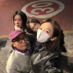 カン・ミンギョン（ダビチ）×ソン・ヘギョ×オム・ジョンファ、路上セルカでも圧倒的…”華やかさ”がなくても「芸能人オーラ」