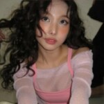 「TWICE」ナヨン、シースルーを着て挑発的なポーズ…フレッシュで爽やかな女神のギャップの魅力