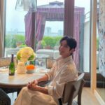 イ・ジュンギ、台北のレストランでひと息？…撮影にトレーニングに忙しい毎日（動画あり）