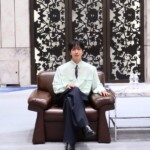 「CNBLUE」ジョン・ヨンファ、ブルーのシャツで爽やかなビジュアル…「バイバイ上海」