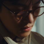 チ・チャンウク、パリの街に溶け込む圧倒的なビジュアル…アイウェアブランドと共にした魅惑のグラビア公開（動画あり）