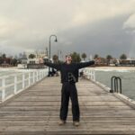 「CNBLUE」イ・ジョンシン、メルボルンの海で虹を発見！両手を広げて喜びを表現